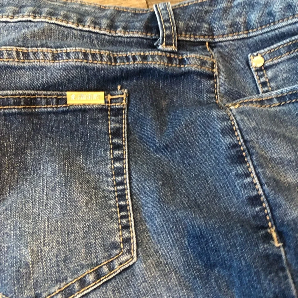 Jennifer Lopez Dark Blue capris Straight Leg Jeans - Picture 8 of 13